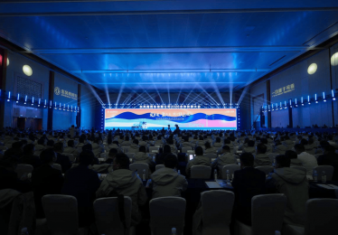 全新平台亮相！东风商用车2026年合作伙伴大会盛大启幕 剑指17.6万台