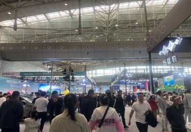 2025新疆五一车展盛大启幕 新车云集、钜惠狂潮、体验升级