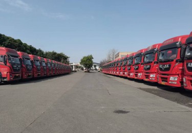 峨胜物流解锁新运力：东风天龙新能源助力乐山水泥运输成本直降75%