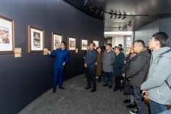 “国社之镜·世纪光影”新华社新闻摄影展中的北京市政总院故事