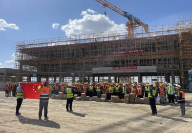 礼赞国强盛世，共赴企兴新程