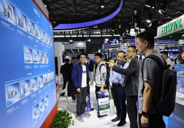 2025中国国际半导体展在沪开幕