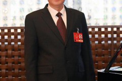 马军胜委员：发展快递经济 保障快递员群体合法权益
