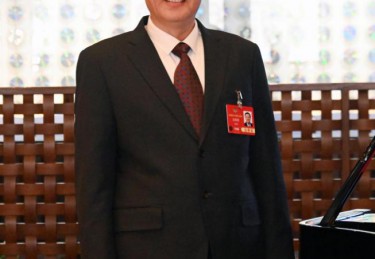 马军胜委员：发展快递经济 保障快递员群体合法权益