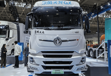 不玩虚的！东风天龙GX智能干线牵引车助新手秒变老司机