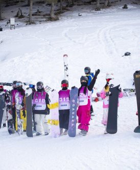 粉雪联赛丝绸之路山地度假区分站赛燃情开赛