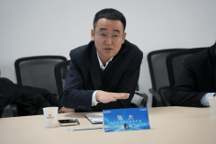 当50亿投入遇见“听劝”文化：东风商用车的硬核实力与柔软初心