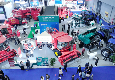 智赋中原 增产“有方” | 潍柴雷沃智慧农业亮相全国农机春季展