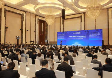 2025中国商用车新生态论坛，东风商用车刘利成：共谋绿色智能发展新图景